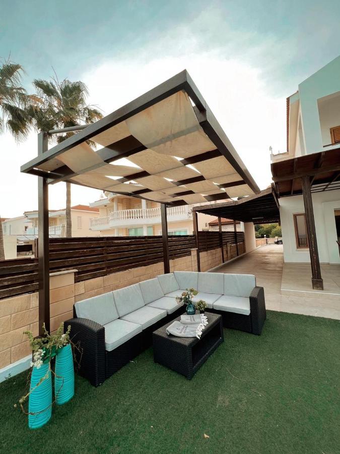 Oasi Rejuve Villa Meneou Esterno foto